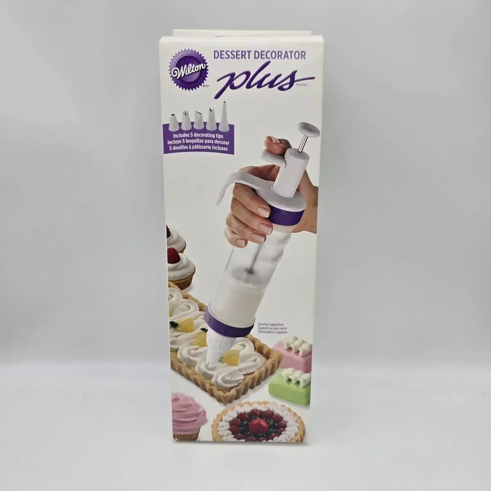 Wilton Dessert Decorator Plus Cake Decorating with 5 Decorating Tips Frosting